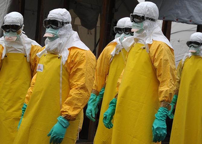 Ebola : le cap des 15.000 cas de contamination franchi, selon l’OMS