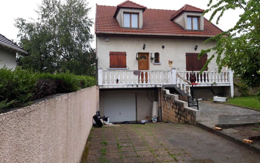 Une fillette de 6 ans est décédée et son petit frère de 4 ans a été gravement blessé.