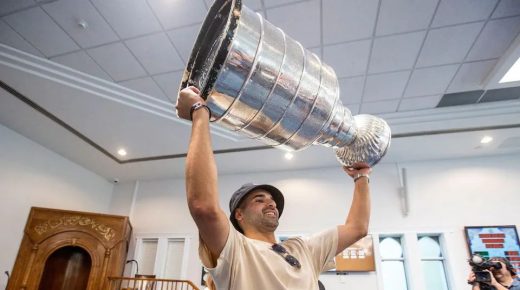 Le joueur des Flames de Calgary Nazem Kadri a été accueilli en héros samedi dans sa ville natale de London